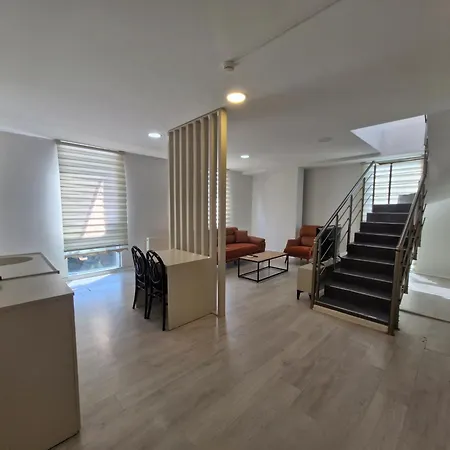 Suiton6 Apartmanhotel