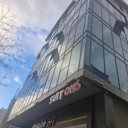Suiton6 Aparthotel