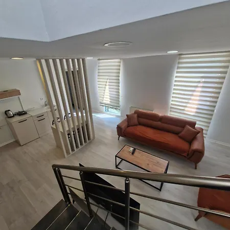 Apartahotel Suiton6 *